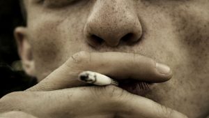 Propunere: Persoanele internate in spitalele de psihiatrie sa benefiucieze de locuri de fumat